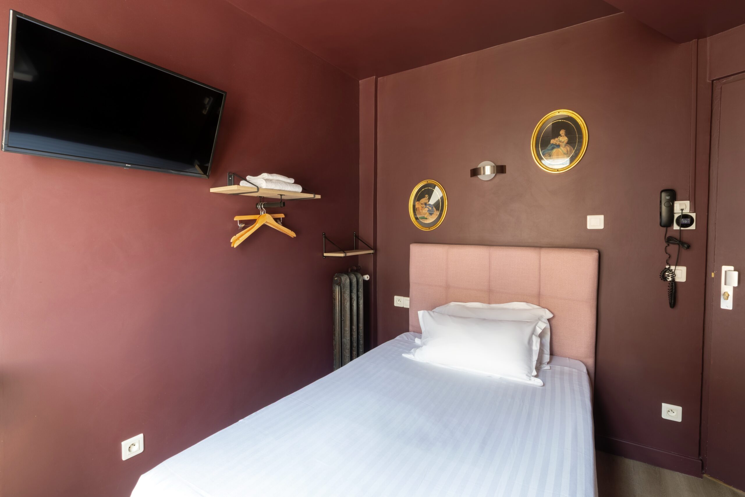 Facetune_25-06-2025-14-06-05-scaled